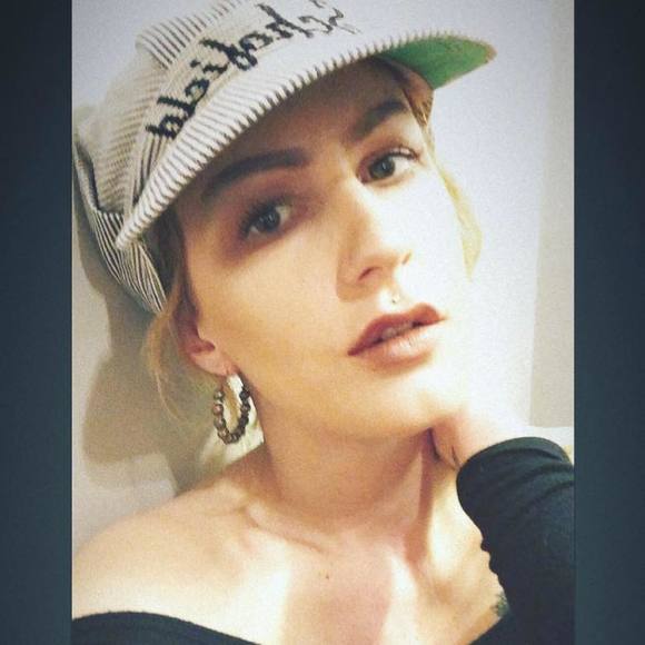 Meet your Posher, Jayme - Picture 1 of 1